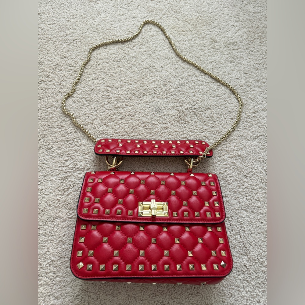 Fashion handbag red gold spikes chain shoulder clutch